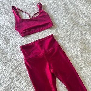 Athleta Women's workout Set in vibrant pink